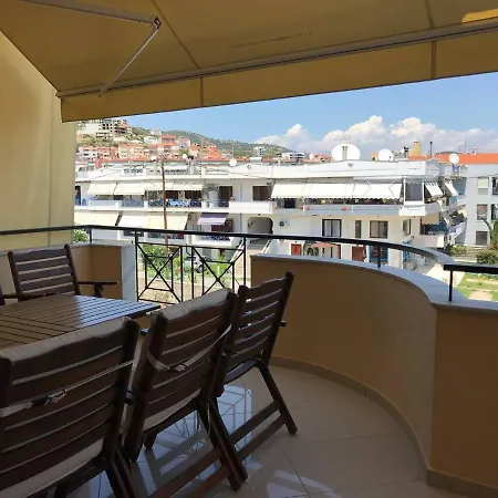 Peramos Luxury * Néa Péramos